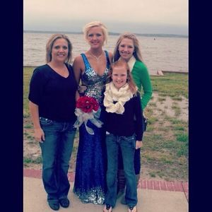 Meet your Posher, Sherry